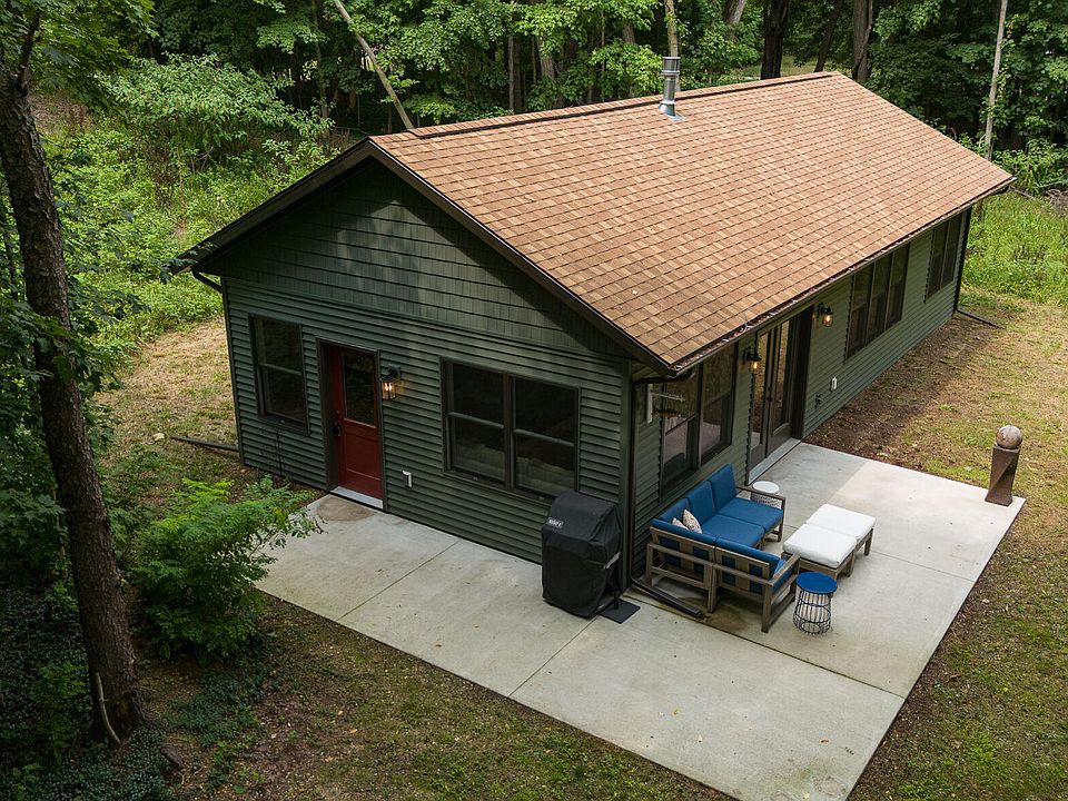 1st image of 2357 30th St