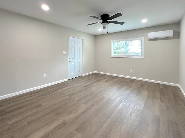 531 Gresham Park Dr #B — Photo 1