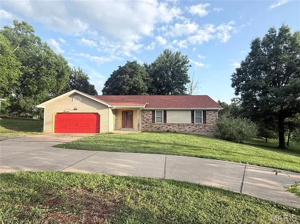 4223 Towers Rd, Saint Charles, MO 63304