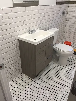 Rented by Metroline Realty | media 14