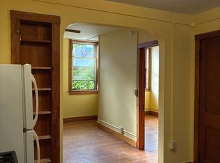 9 Center St #4, Burlington, VT 05401