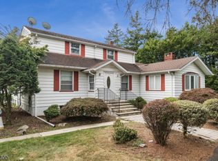1514 Ratzer Rd, Wayne, NJ 07470