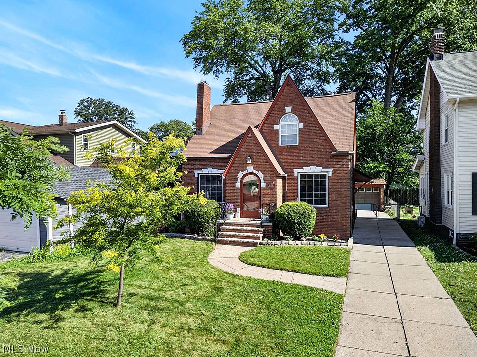 1st image of 15416 Lakewood Heights Blvd