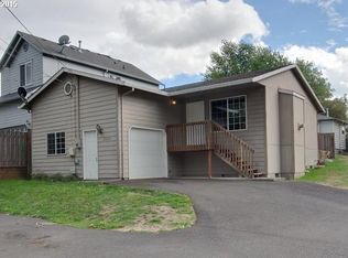 22054 NE Couch St, Gresham, OR 97030