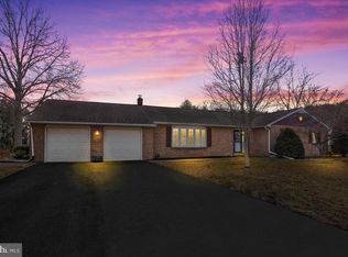 812 Hoffer Rd, Annville, PA 17003