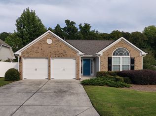 302 Highland Falls Dr, Hiram, GA 30141