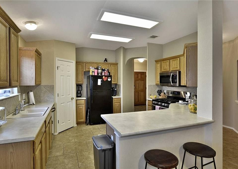 1st image of 16904 Brayton Park Dr
