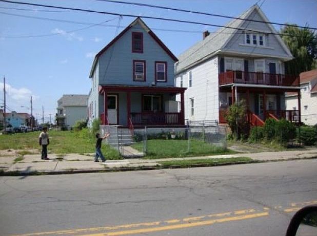 1st image of 630 Hopkins St