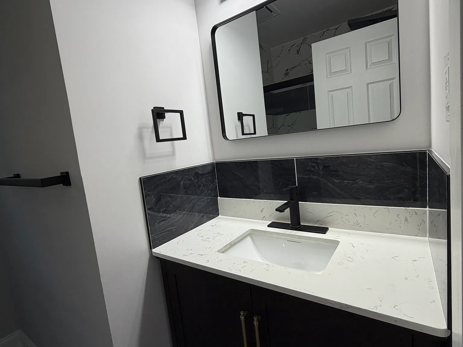 7 bed, 1600 sqft, $4,350 — Photo 4