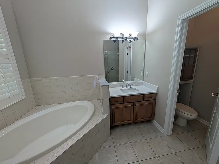 7730 Crescent Palm Dr — Photo 23