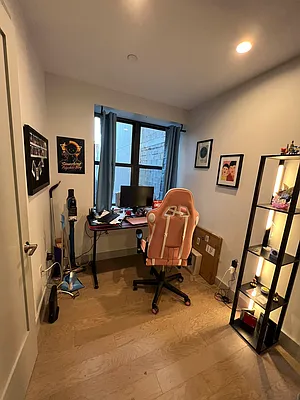 Rented by Delmark Realty LLC | media 35