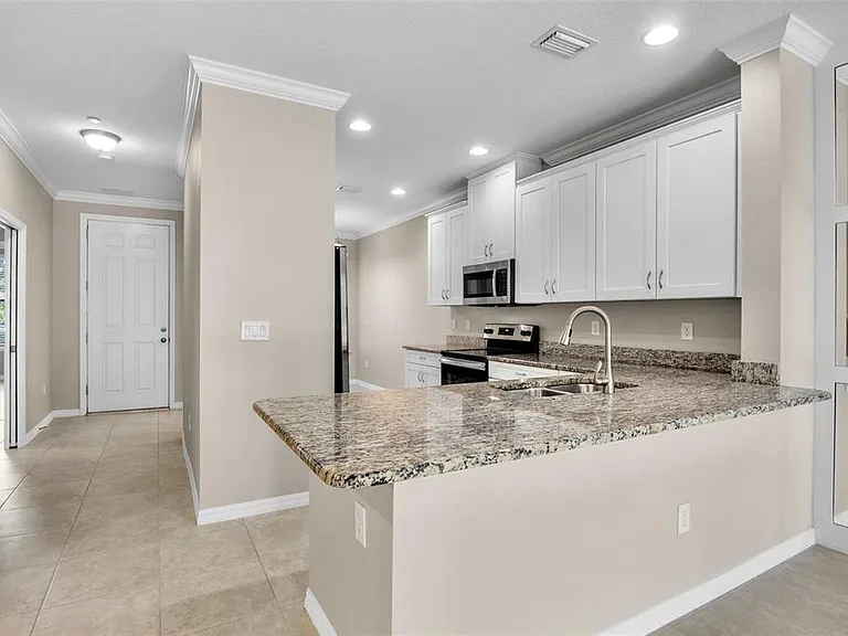 5425 Cicerone St #102 — Photo 4