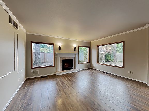 5th image of 5619 71st Avenue Ct W