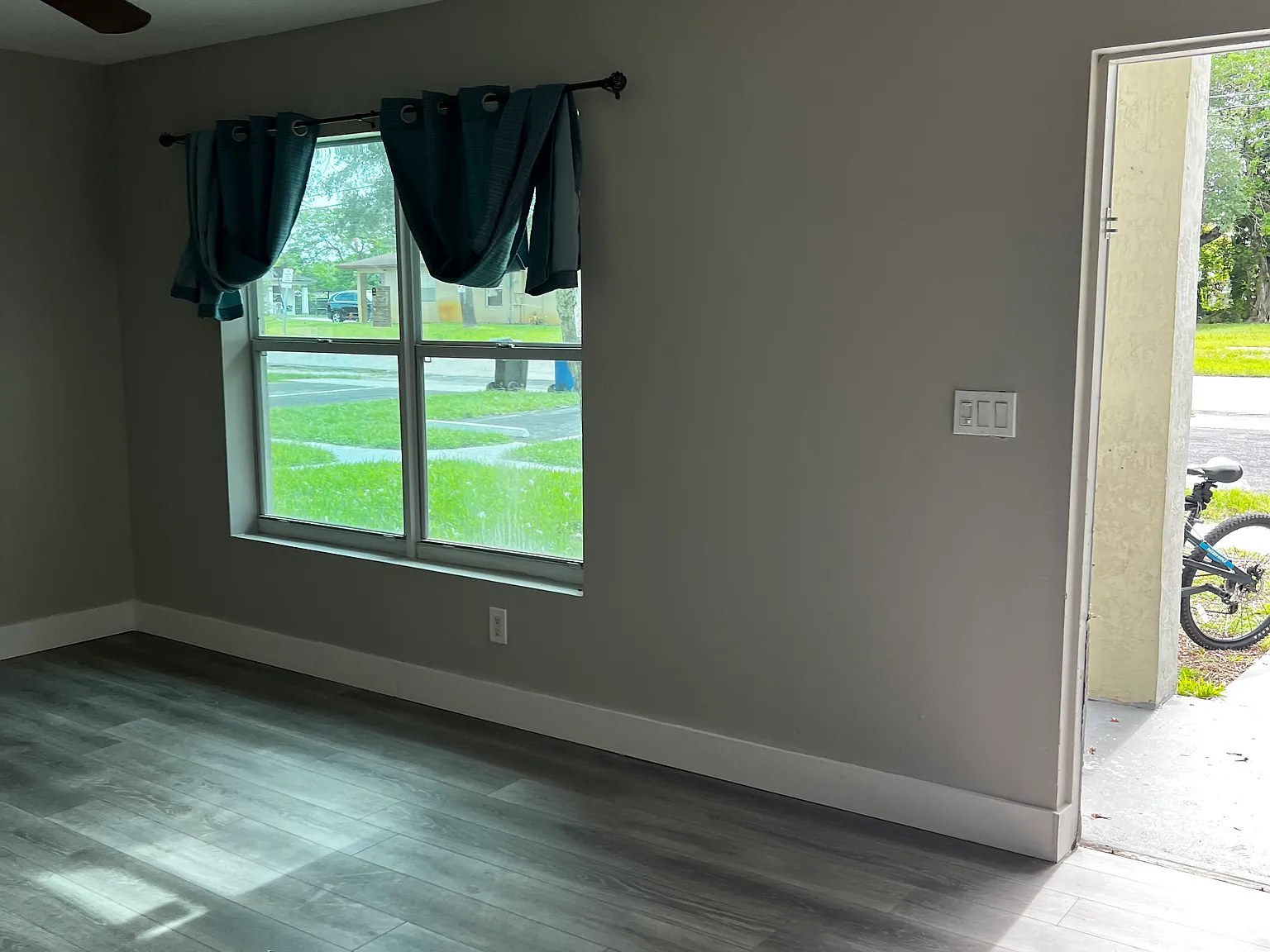 1 bed, 740 sqft, $1,900 — Photo 1