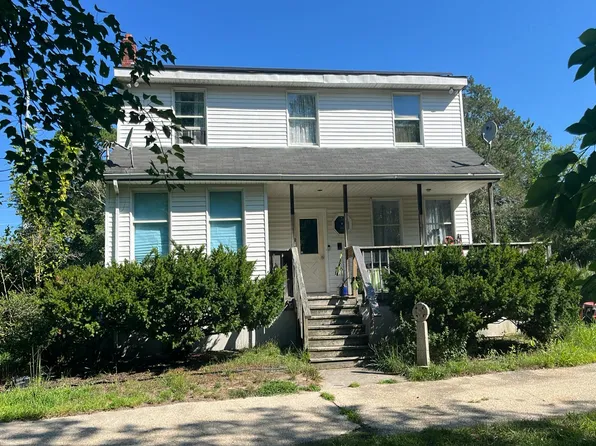 2 Bucto Ln, Tuckerton, NJ 08087