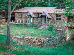 14284 Sunset Rd, Winslow, AR 72959