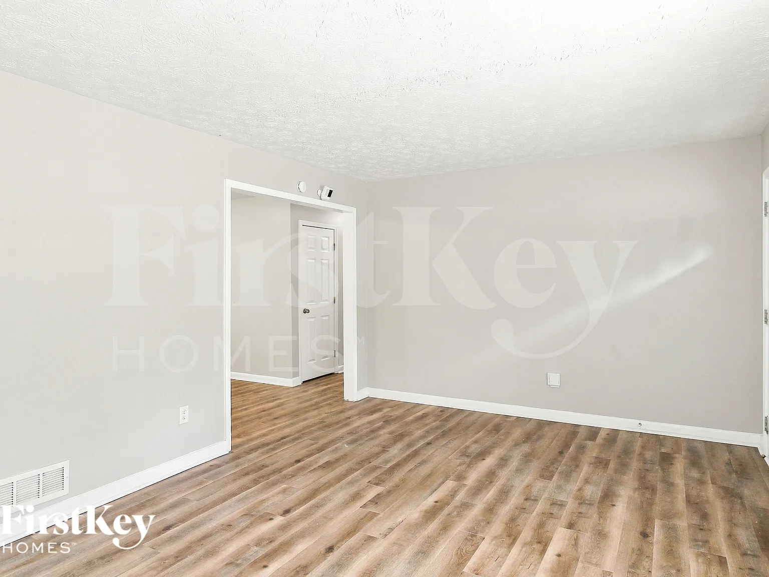 4 bed, 1.5 bath, 1539 sqft, $1,640 — Photo 4