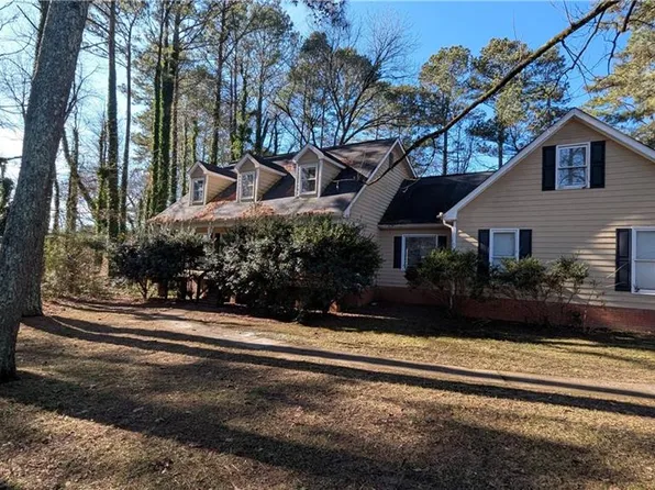 227 Camp Creek Rd SW, Lilburn, GA 30047