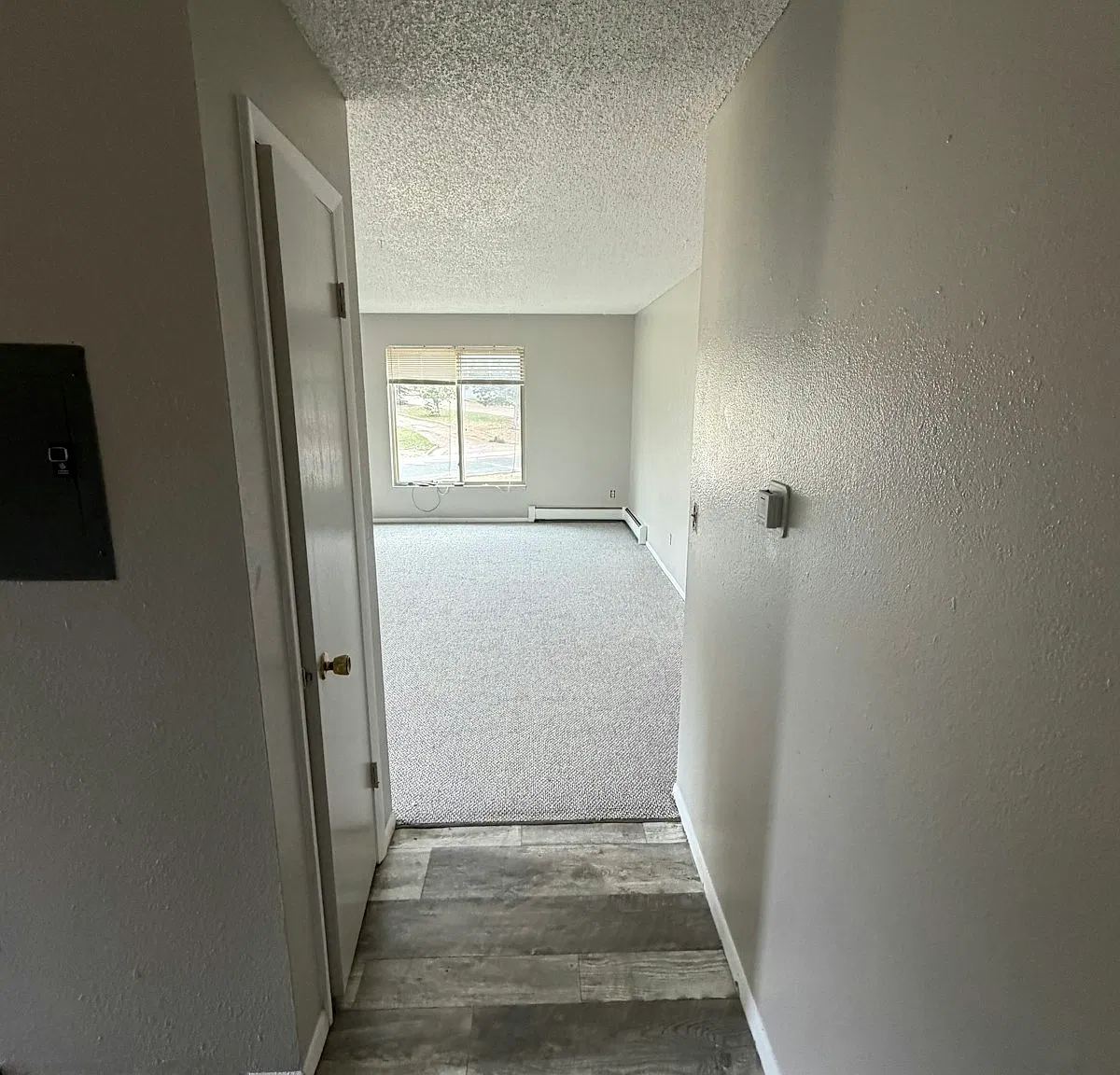 410 Mountain View Place, Unit C — Photo 2