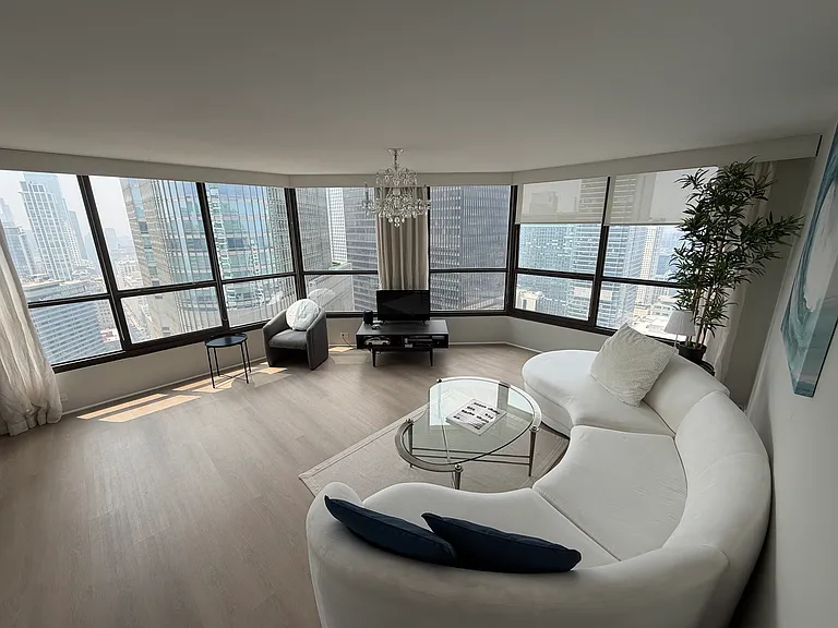 405 N Wabash Ave #4704 — Photo 3