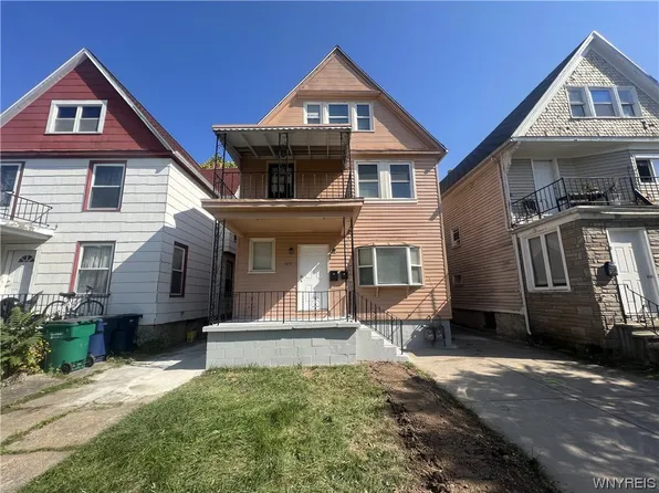 105 18th St, Buffalo, NY 14213