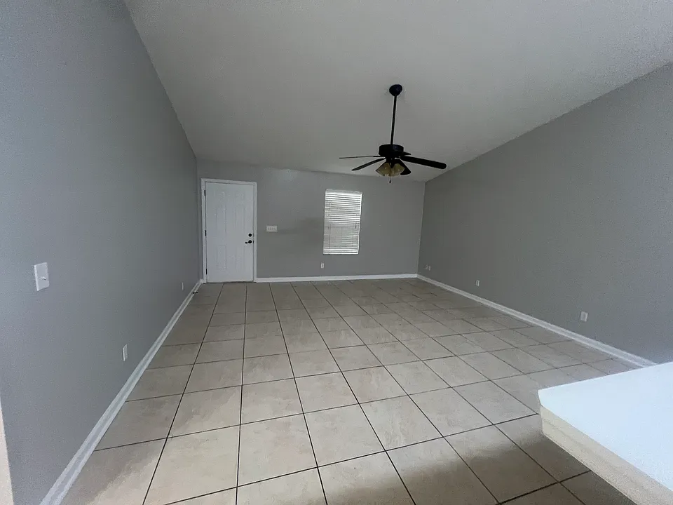 162 Cove Landing Dr