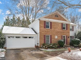12547 Pinecrest Rd, Herndon, VA 20171
