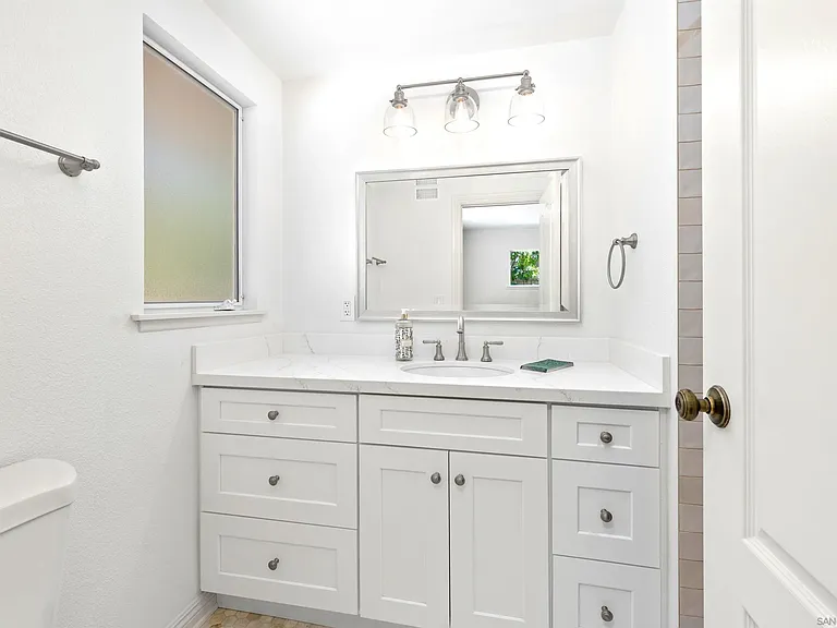5577 Honors Dr — Photo 19