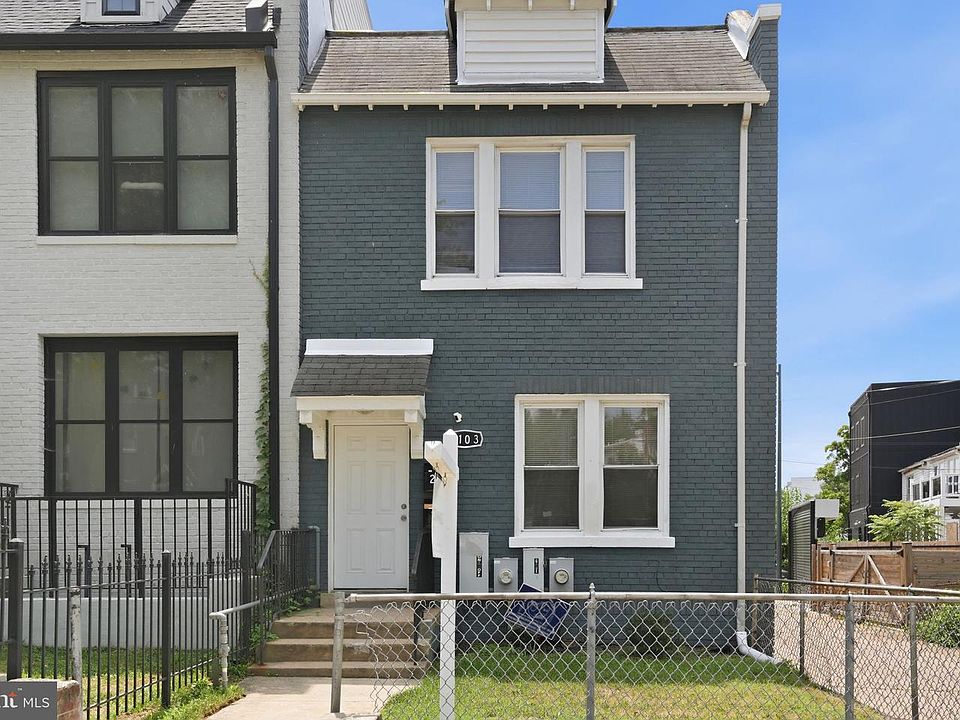 1st image of 1103 Queen St NE