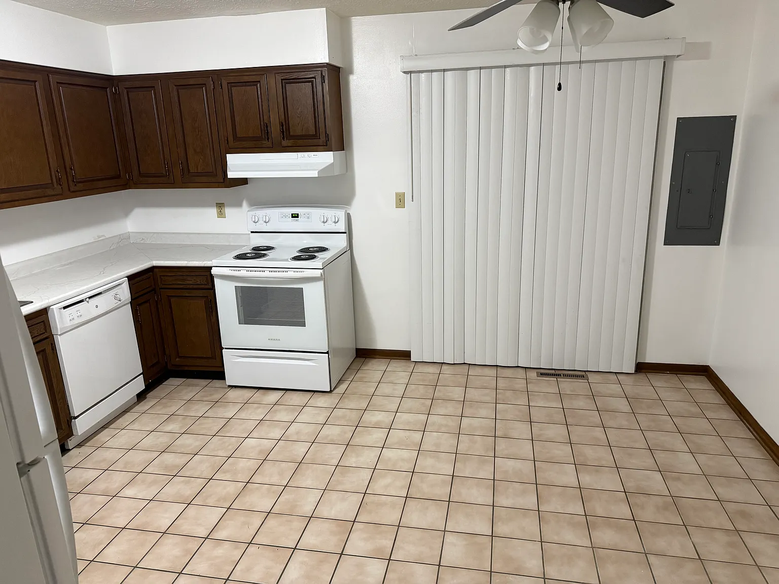 2 bed, $800 — Photo 3