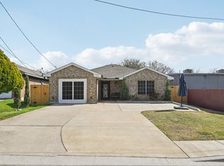 720 Calumet Ave, Cockrell Hill, TX 75211