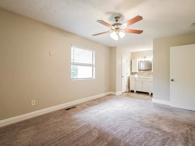 4910 Brookstone Pkwy — Photo 12