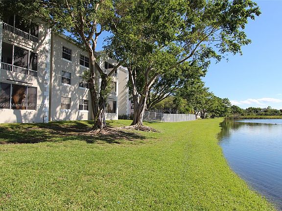 2nd image of 2880 N Oakland Forest Dr APT 212