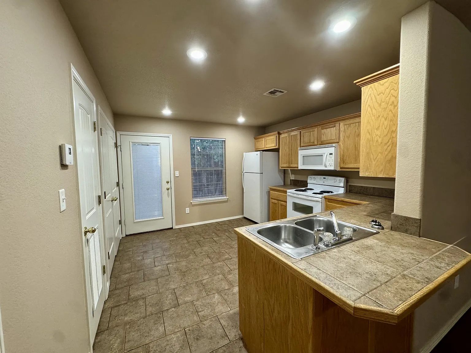 205 Birch Street - Quail Run - 4 — Photo 4