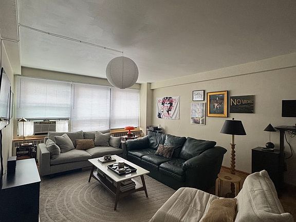 4th image of 4180 N Marine Dr #418-0804