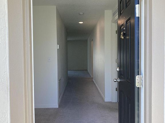 3rd image of 1364 SE Bayharbor St