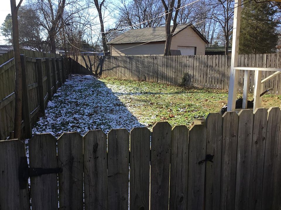 2nd image of 201 Pike Ave #House