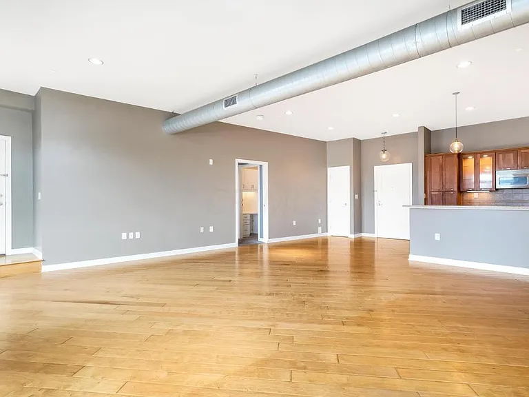 34 W Poplar Ave #402 — Photo 35