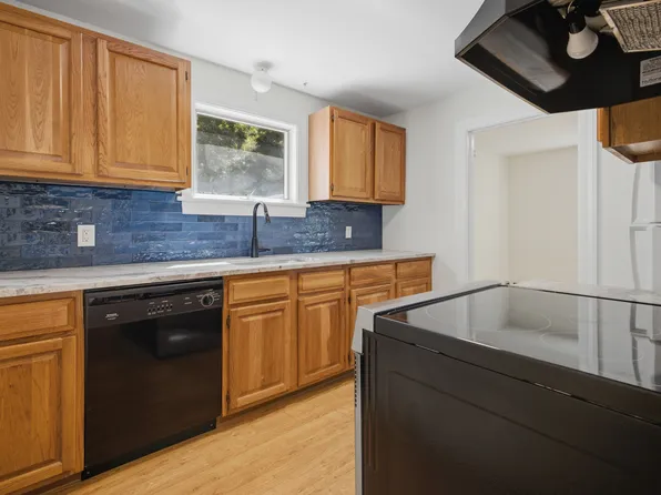 26 Ferry Rd, Chester, CT