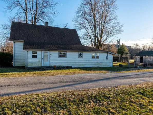 11035 E Johnson St, Frankfort, IN 46041