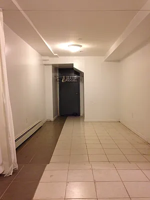 Rented by P Management | media 25