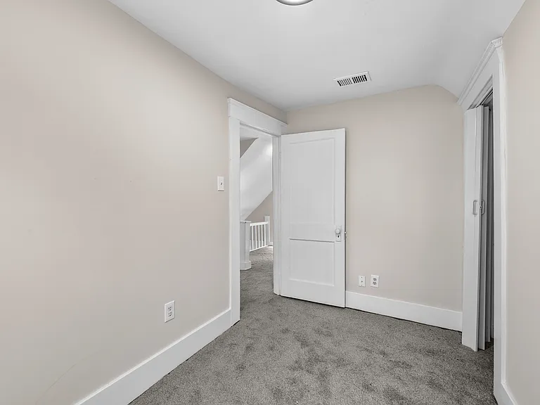 428 Bauman Ave — Photo 10