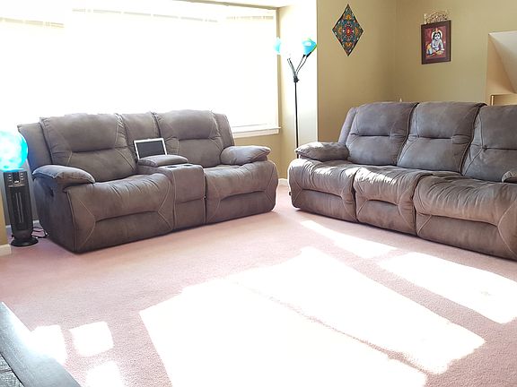 4th image of 40 Quaker Ln
