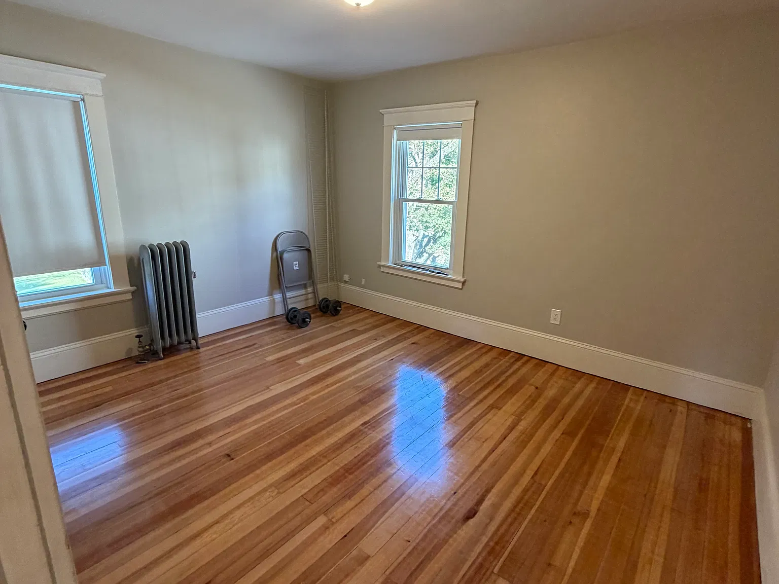 2 bed, 1000 sqft, $1,600 — Photo 2