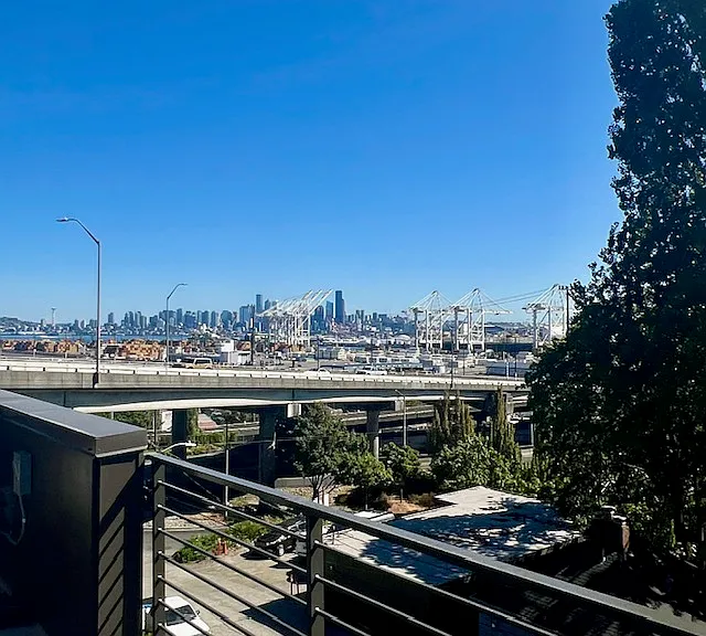 3018 SW Orleans St — Photo 1