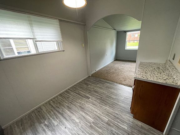 5th image of 512 Bensyl Ave