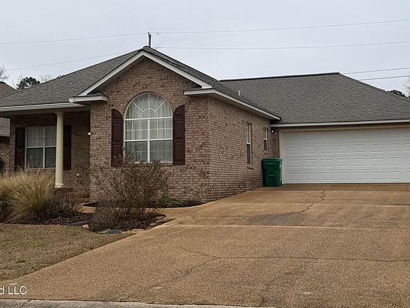 2nd image of 614 Annawood Ln NE