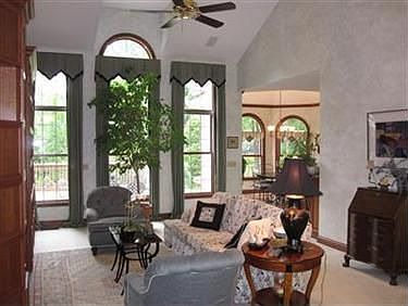 4th image of 26970 Courtland Mdws