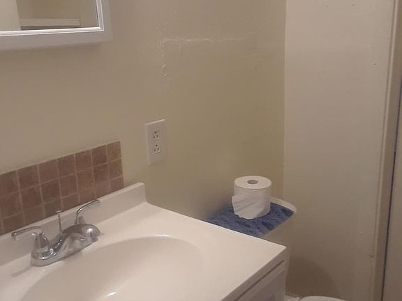 4th image of 4724 Avenue P 1/2