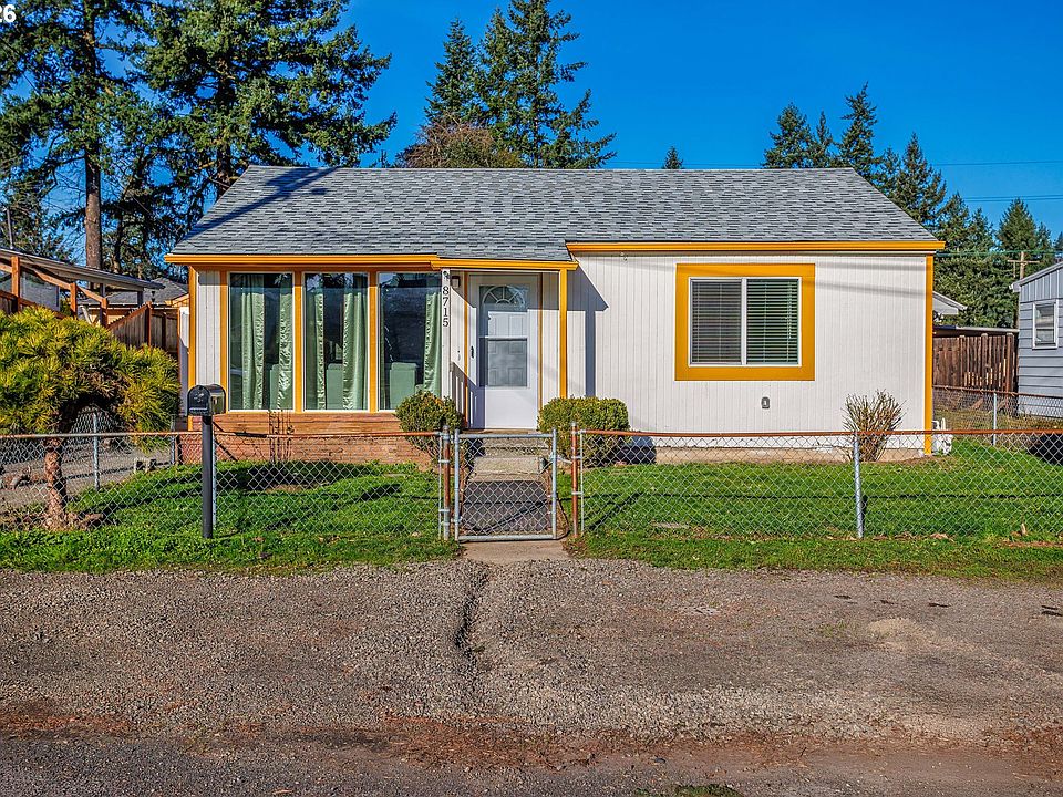 1st image of 8715 NE Clackamas St